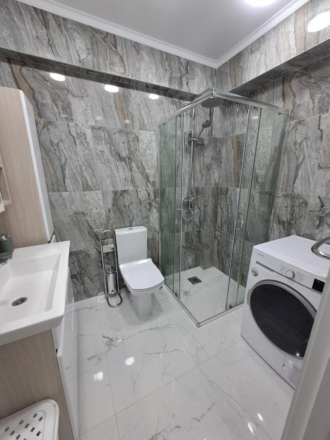 Airport 24&24 Car Parking Apartment Chisinau Ngoại thất bức ảnh