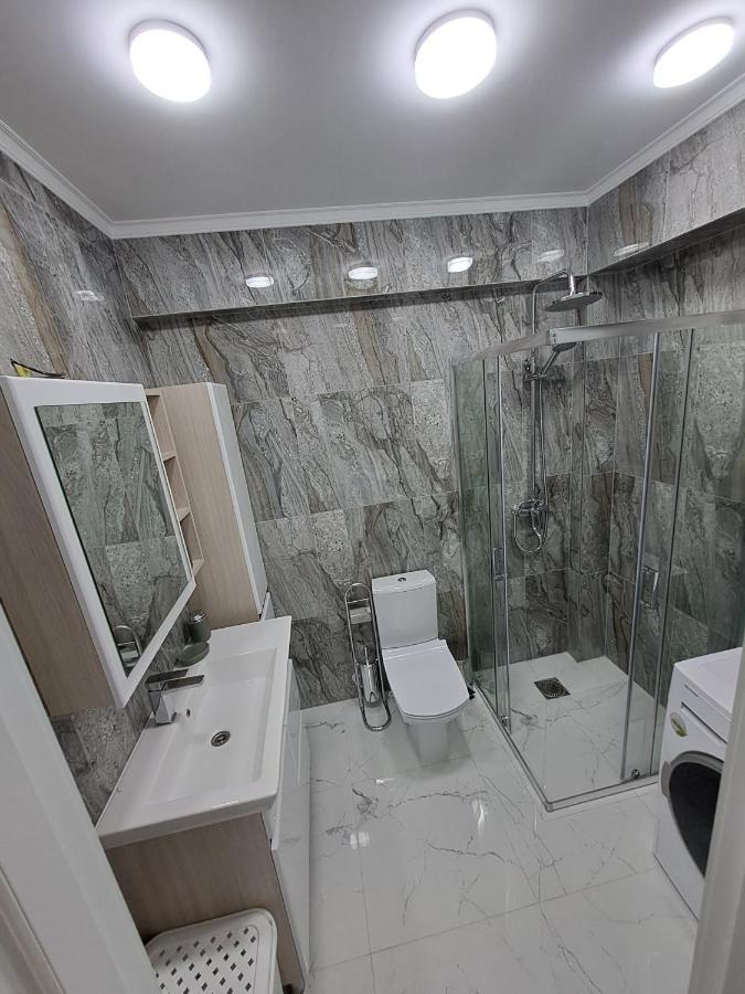 Airport 24&24 Car Parking Apartment Chisinau Ngoại thất bức ảnh